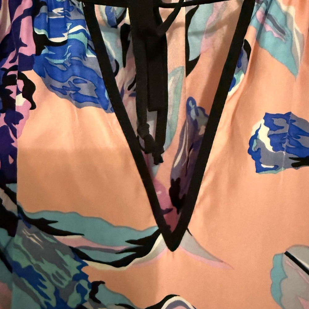 Yumi Kim Coral and Violet Floral Blouse *GREAT CONDITION* - Picture 3 of 8
